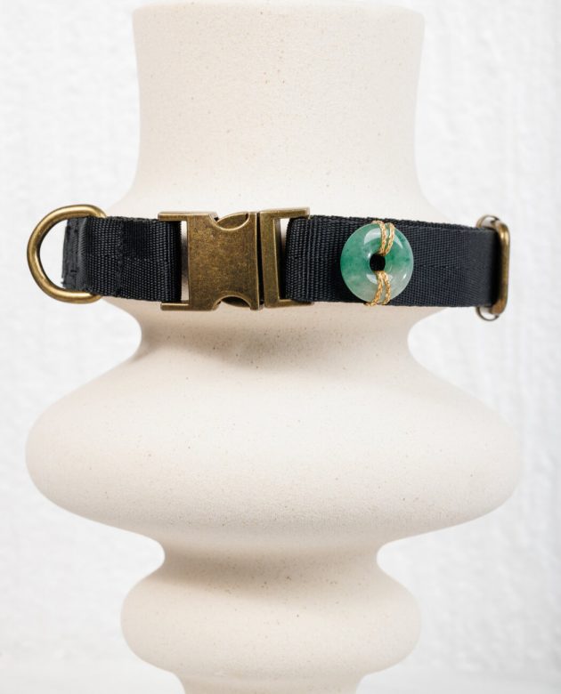 κολάρο σκύλου με πράσινη αβεντουρίνηγια για να καταπραΰνει την επιθετικότητα