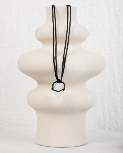 μενταγιόν κηδεμόνα με λευκό χαλαζία για την καταπολέμηση της αρνητικής ενέργειας