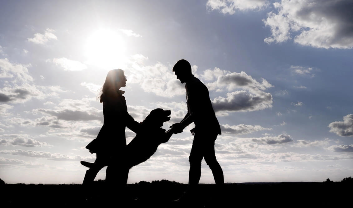 Τα κατοικίδια κάνουν διακρίσεις; Ποιον αγαπoύν πιο πολύ; Τον μπαμπά ή τη μαμά;